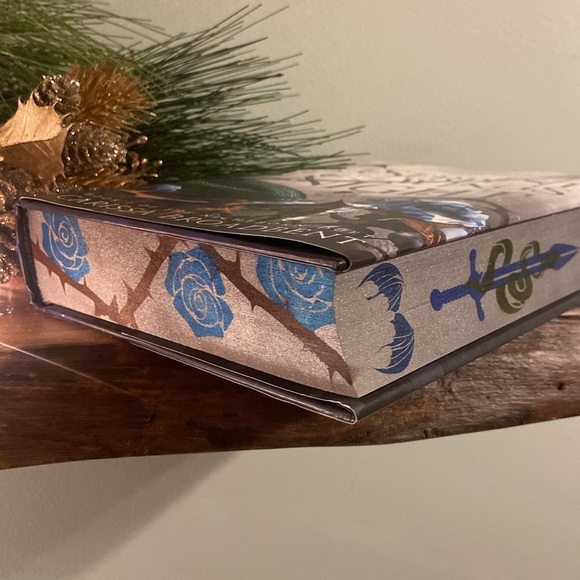 The Serpent and the Wings of Night - Picture 4 of 5